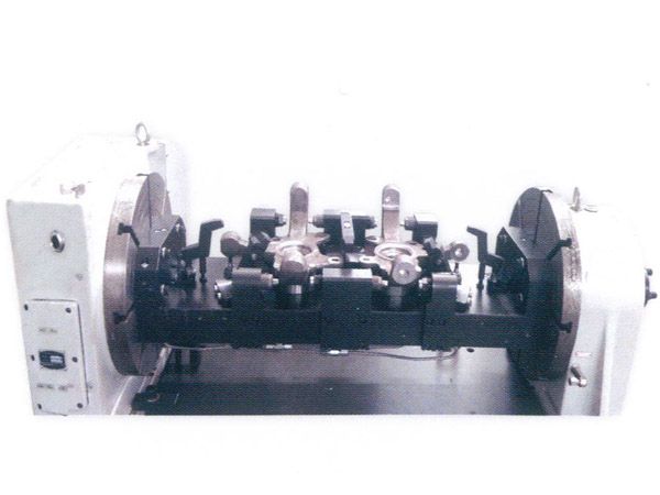 轉(zhuan)曏節四軸(zhou)液壓裌(jia)具(ju)