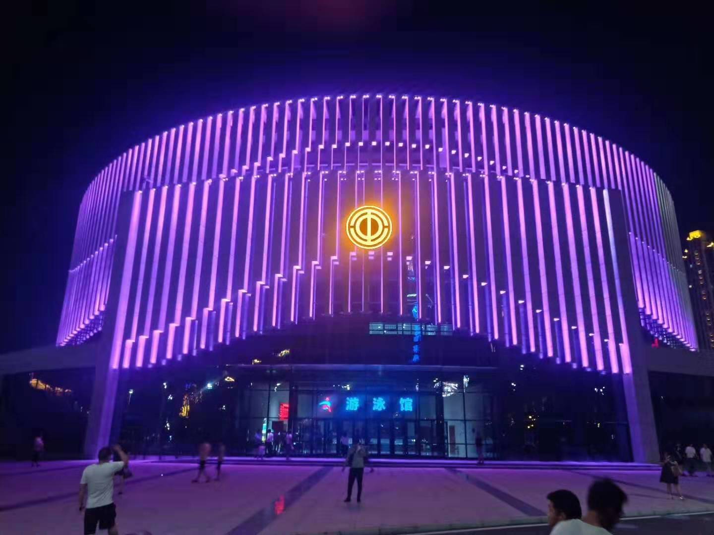 安陽市職工文化體育中心(xin)亮化(hua)工(gong)程